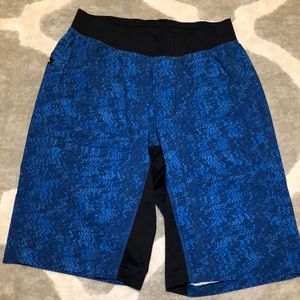 Men’s lululemon THE Short | 11 inch | M | Blue